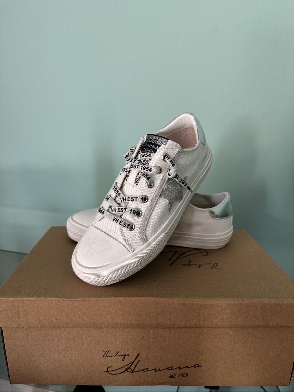 Vintage Havana Suzie 👟